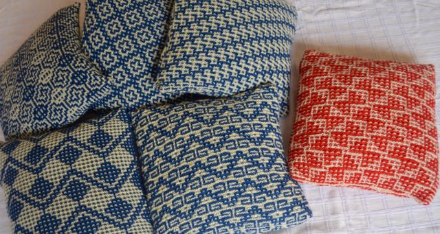 cushion04
