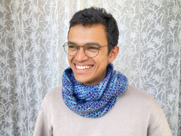 hand knit reversible muffer in shades of denim